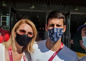 Novak Djokovic e vânat în Satul Olimpic » Toată lumea vrea o poză cu liderul ATP
