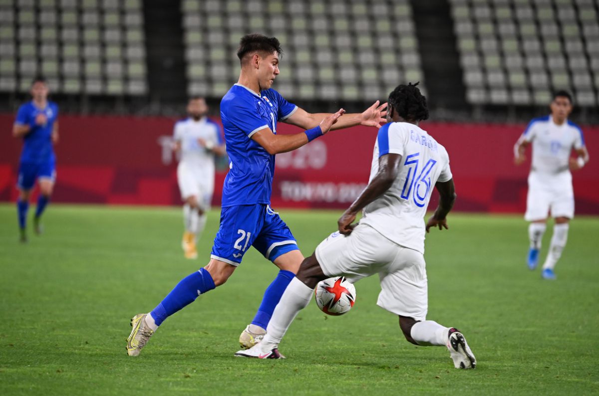 Mirel Rădoi pregătește două schimbări pentru meciul cu Coreea de Sud » Mutările preconizate de GSP