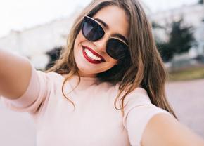 Te confrunți cu problema dinților lipsă? Iată de ce un implant dentar reprezintă cea mai bună soluție!