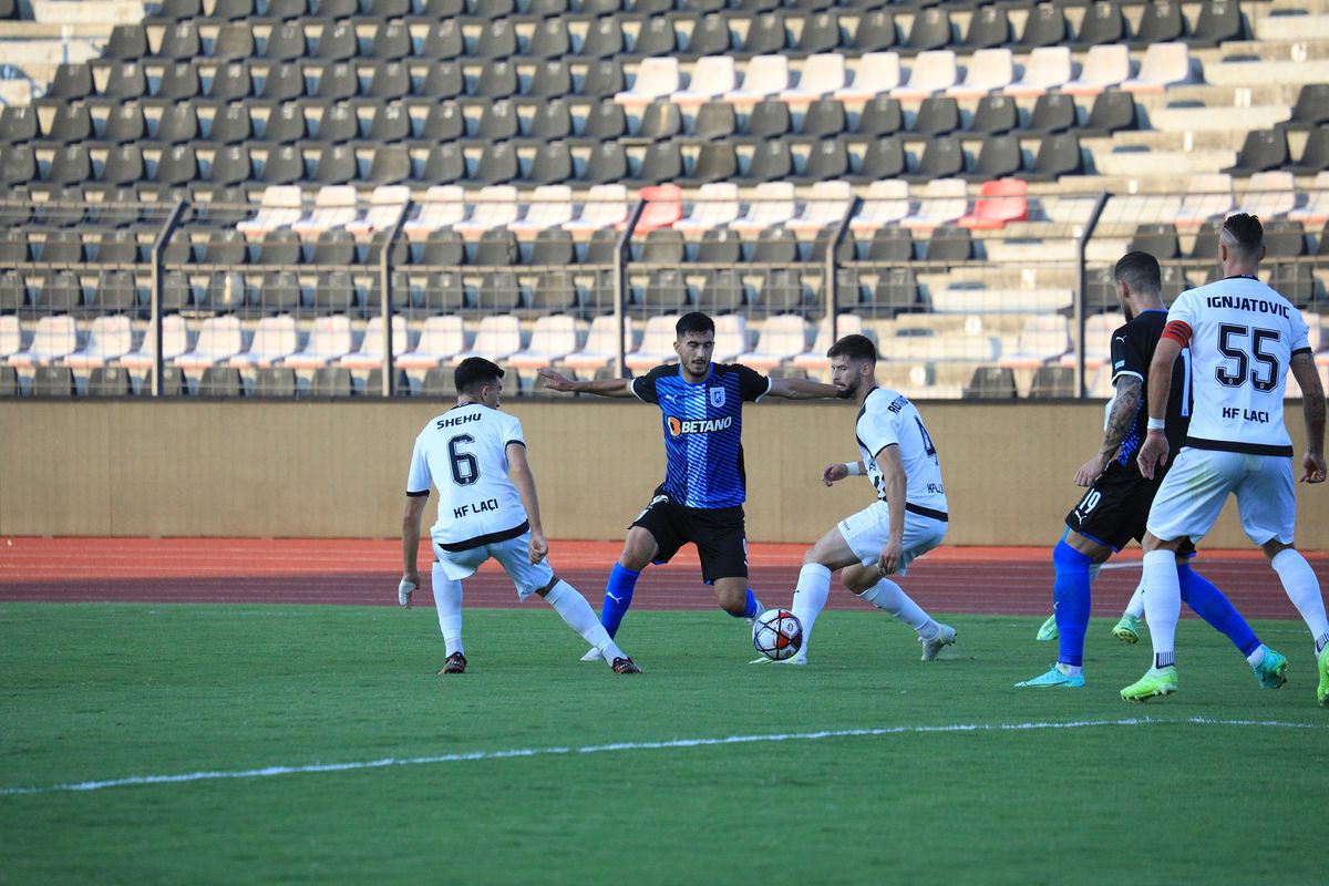 Fanii lui CSU Craiova n-au mai rezistat, după eșecul din Albania: „Demisia” » Și jucătorii au fost luați la rost: „Jaloane! Doar el e fotbalist”