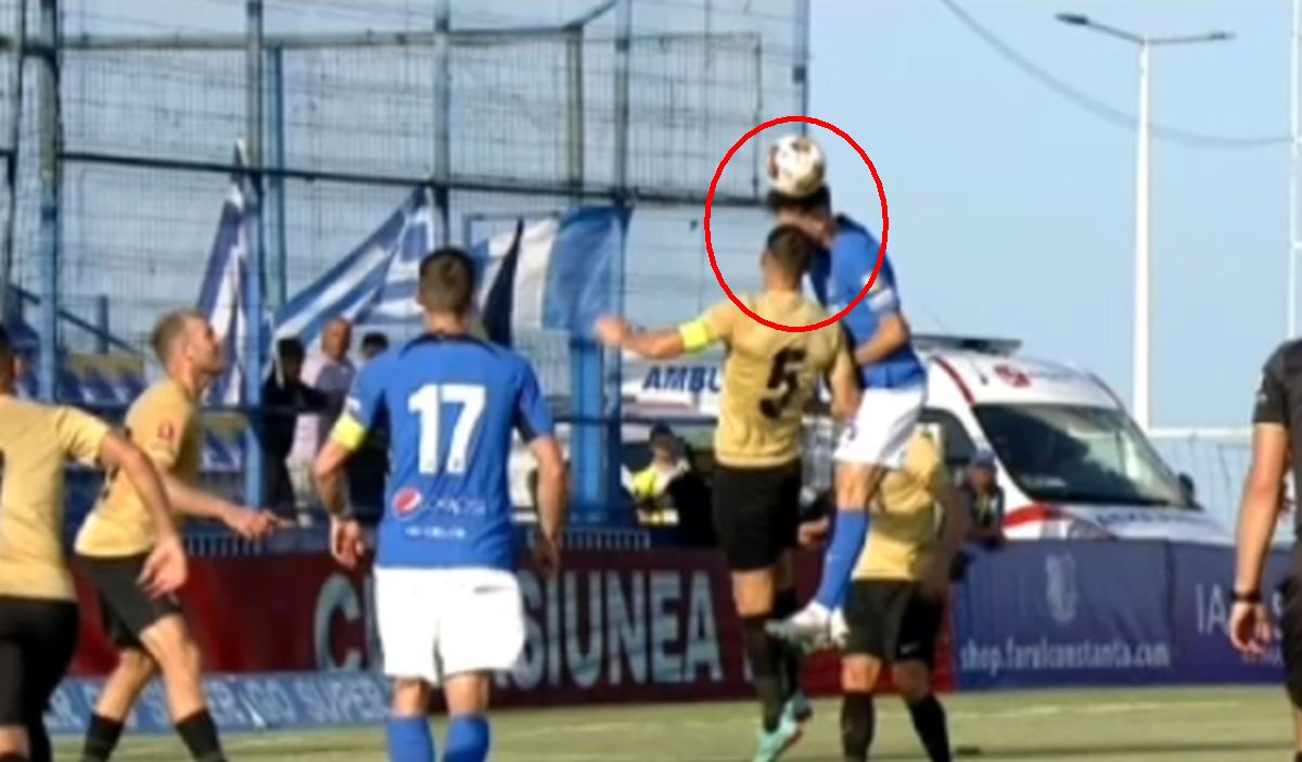 Penalty dictat cu ajutorul VAR în Farul - Voluntari / FOTO: Captură TV @Digi Sport 1