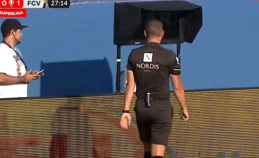 Penalty dictat cu ajutorul VAR în Farul - Voluntari / FOTO: Captură TV @Digi Sport 1