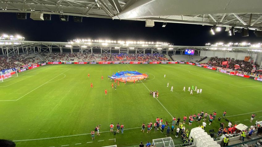 FCSB - Dinamo » Deși se preconiza că Derby de România se va juca cu casa închisă, la ora jocului multe scaune erau neocupate pe „Arcul de Triumf”. Circa 6.000 de spectatori au intrat pe stadionul de lângă Herăstrău.