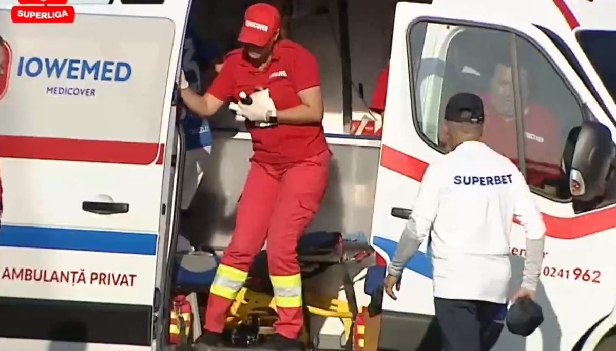 Fază ciudată în Farul - Voluntari » Ambulanță pe teren și penalty dictat cu VAR după 3 minute + Verdictul specialistului