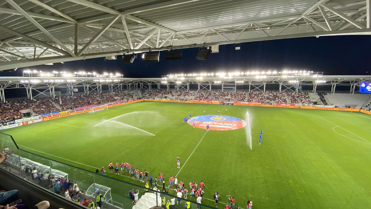 Misterul sutelor de scaune goale de la FCSB - Dinamo  » De ce nu s-a umplut stadionul la Derby de România