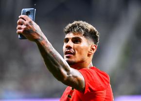 Florinel Coman, moment genial: imagini care vor ajunge în toată Europa » Cum i-a ironizat pe fanii lui Dinamo