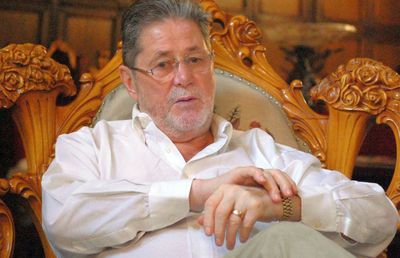 „Echipa este antrenată de o machetă, este condusă de patron” » Cornel Dinu îl desființează pe Elias Charalambous