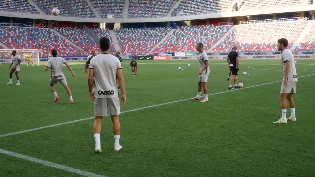 Cum a descris-o antrenorul lui Maccabi Tel Aviv pe FCSB, cu o zi înainte de meciul din Liga Campionilor