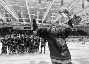 Coincidență macabră în Ibiza! Jucătorul a căzut de la balcon și a pierit, la două săptămâni după un alt compatriot