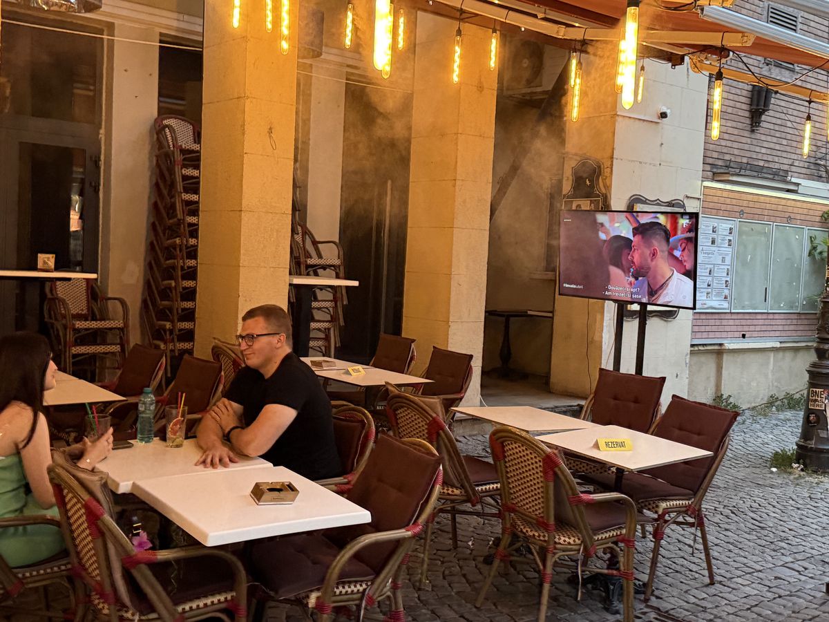 Shkendija – FCSB sau „Insula Iubirii”? » Care a fost raportul de forțe în Centrul Vechi din București: „Dă drumul la TV că începe!”