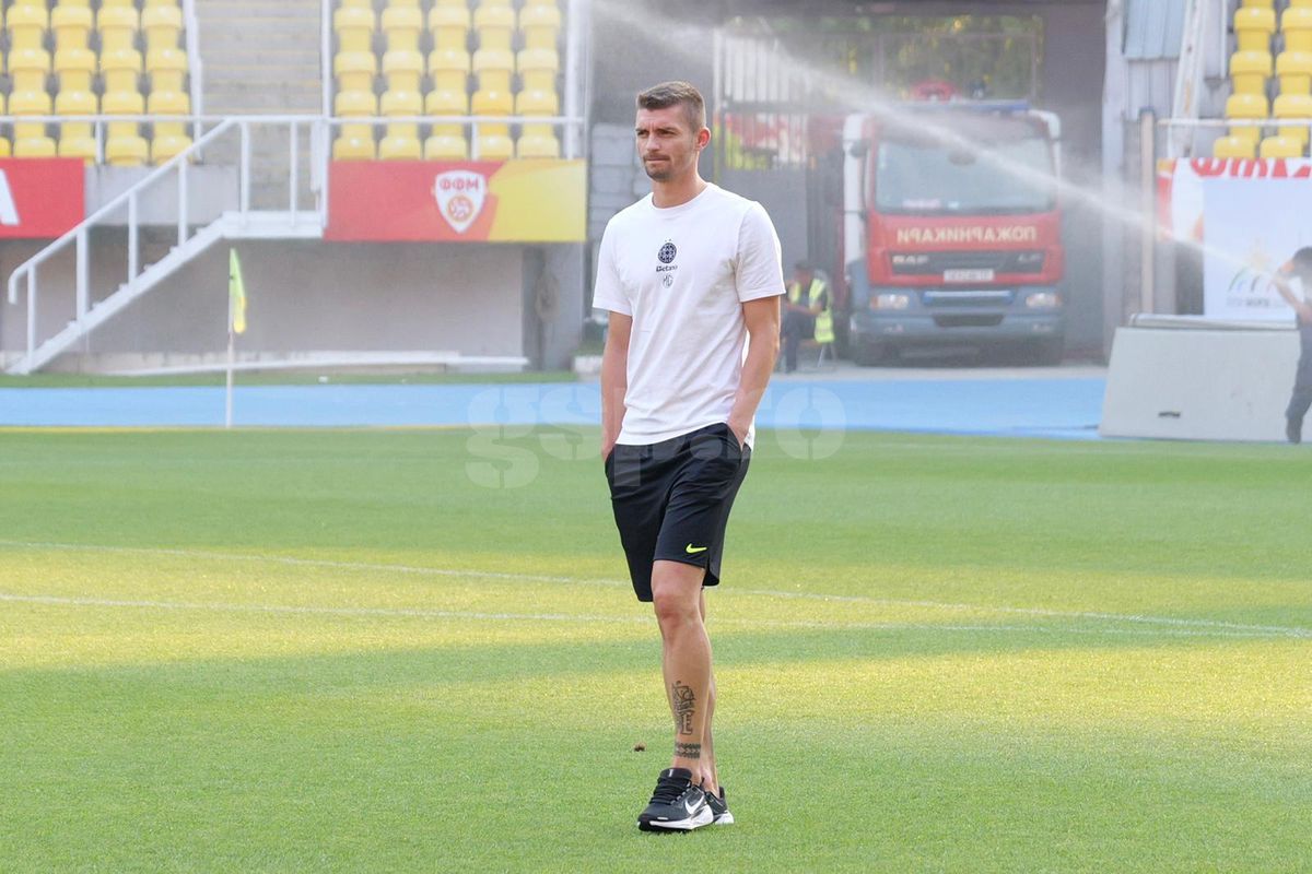 Reacția lui Mihai Stoica când a pășit pe gazonul de la Skopje: „Mamă...”