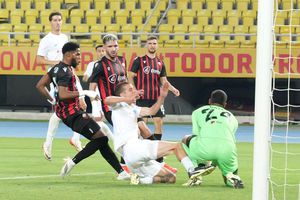 Val de ironii al fanilor FCSB, după eșecul cu Shkendija: „Jucați ca balerinele! / Vedete de carton”
