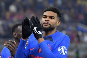 Răsturnare de situație! Gigi Becali anunță transferul lui Malcom Edjouma la marea rivală din Superliga