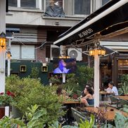 Shkendija – FCSB sau „Insula Iubirii”? Ce au preferat bucureștenii în Centrul Vechi // FOTO: GSP.ro