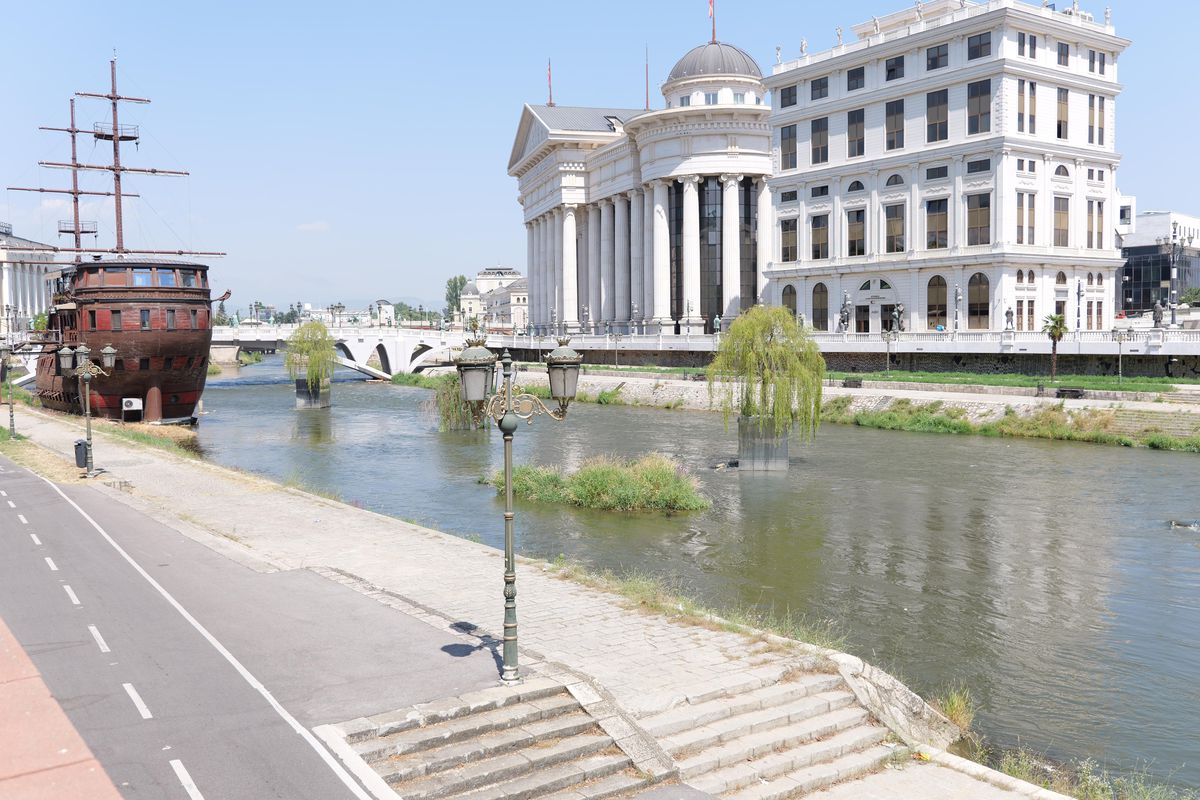 Imagini de pe străzile din Skopje înaintea meciului Shkendija - FCSB // foto: Andrei Furnigă (GSP)