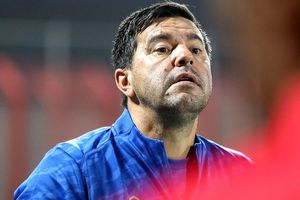 Dat afară după 20 de zile, Cosmin Contra face scandal în Arabia Saudită » Pe cine au adus patronii americani în locul lui