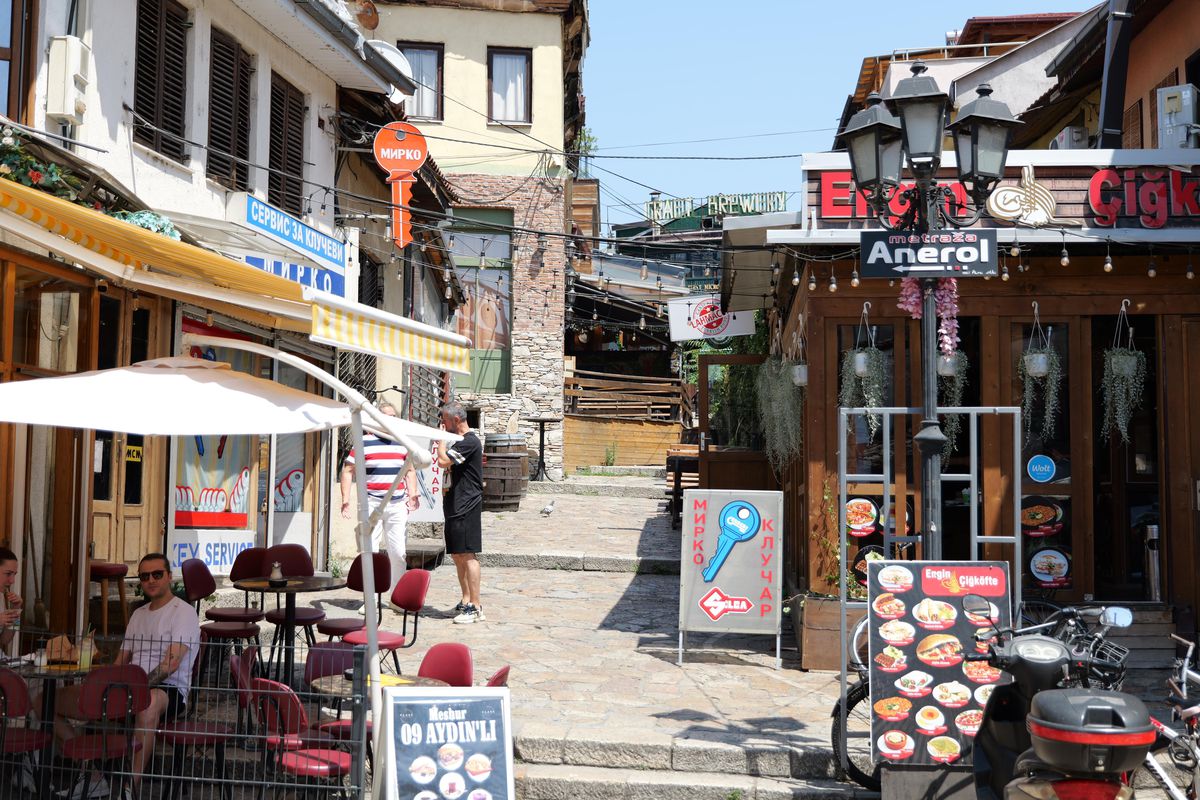 Imagini de pe străzile din Skopje înaintea meciului Shkendija - FCSB // foto: Andrei Furnigă (GSP)