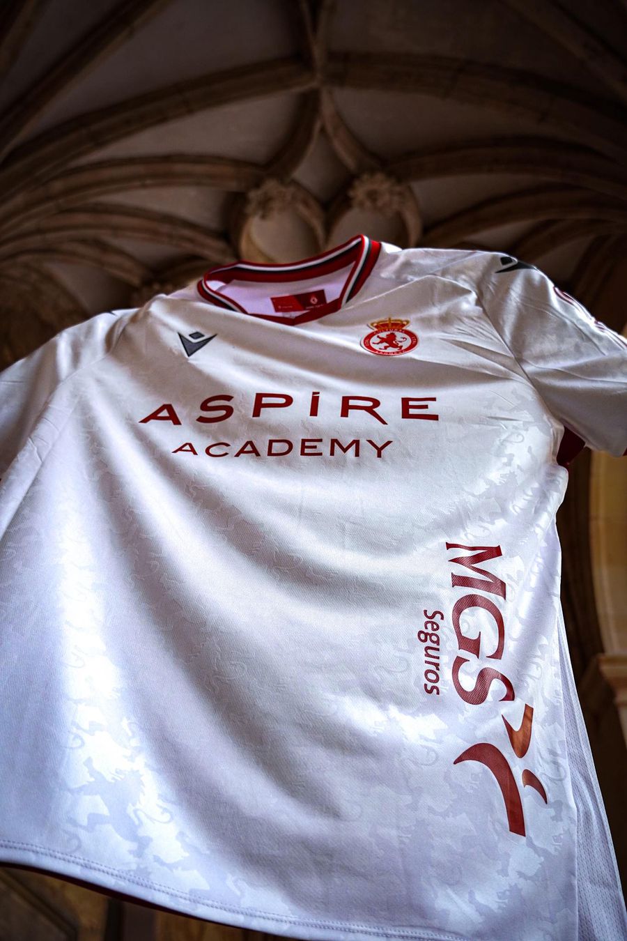 Daniel Paraschiv și-a găsit echipă! Va juca în alb-roșu