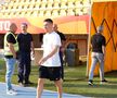 Fotbaliștii au ajuns la stadion pentru Shkendija - FCSB  /  FOTO: Andrei Furnigă (GSP.ro)