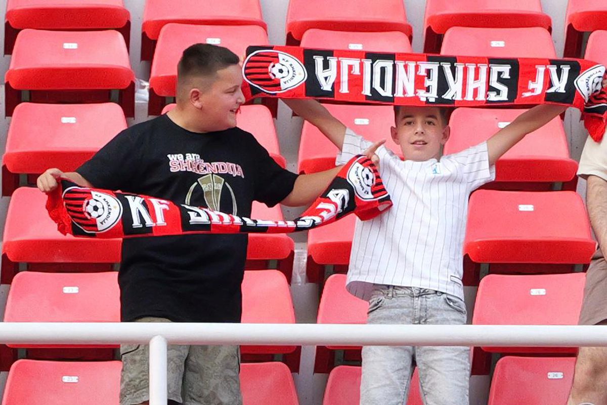 Condiții deplorabile în tribune la Shkendija - FCSB » „Coteț” la masa presei: ce au găsit reporterii GSP prezenți la Skopje