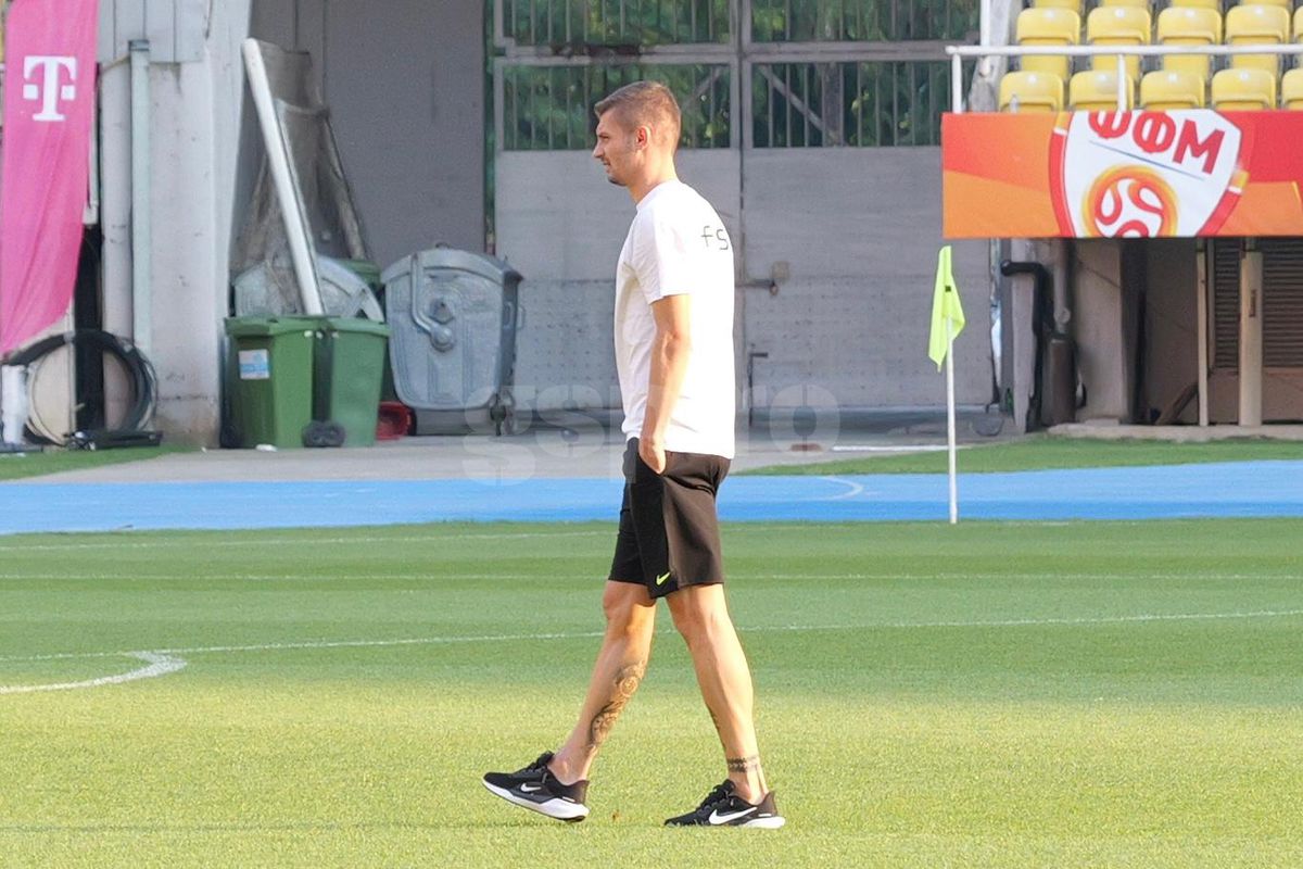 Reacția lui Mihai Stoica când a pășit pe gazonul de la Skopje: „Mamă...”