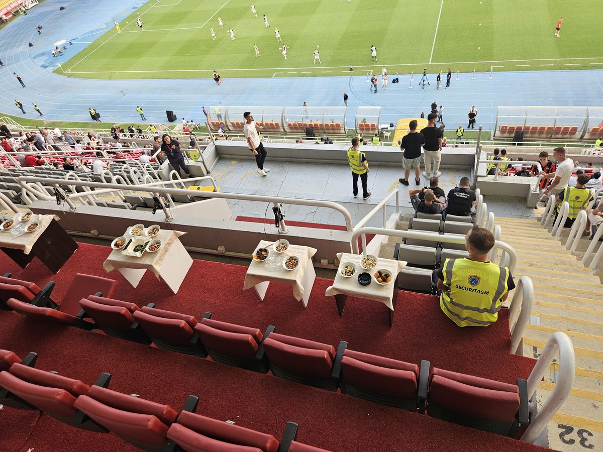 Masa presei pe stadionul „Todor Proeski" Skopje, la Shkendija - FCSB