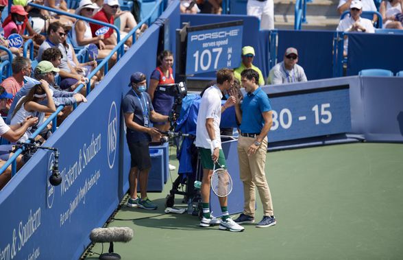 Scene incredibile la Open-ul de la Cincinnati » Daniil Medvedev a luat la șuturi o cameră video: „Scoateți-o de aici!”