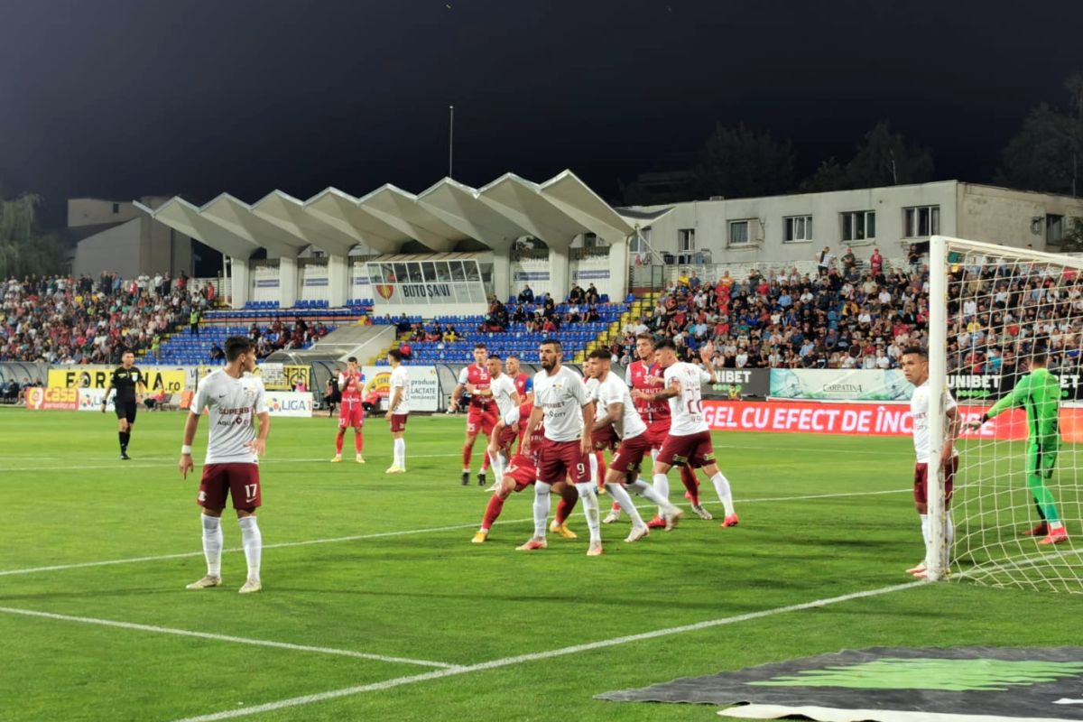 FC Botoșani - Rapid. Imagini tari surprinse în Moldova de fotoreporterul Gazetei
