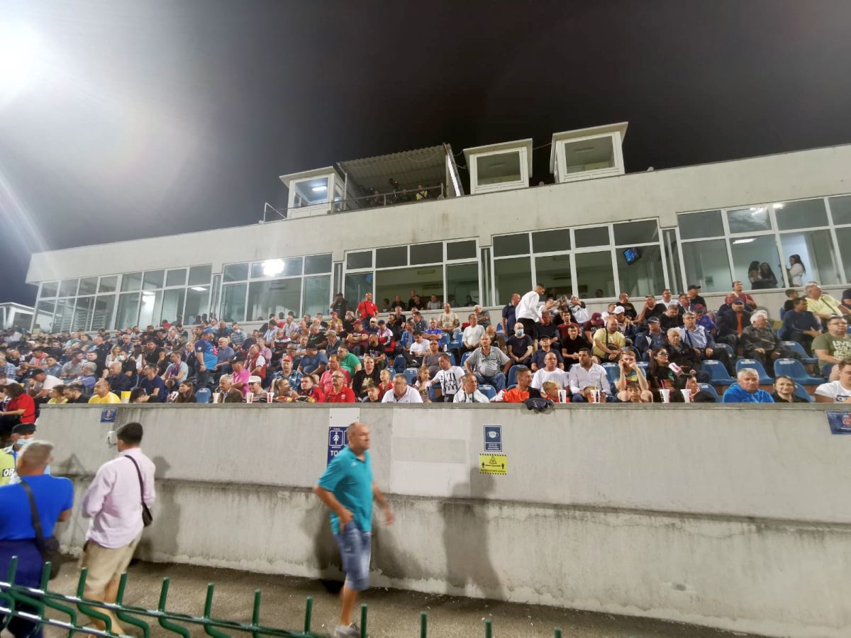 FC Botoșani - Rapid. Imagini tari surprinse în Moldova de fotoreporterul Gazetei