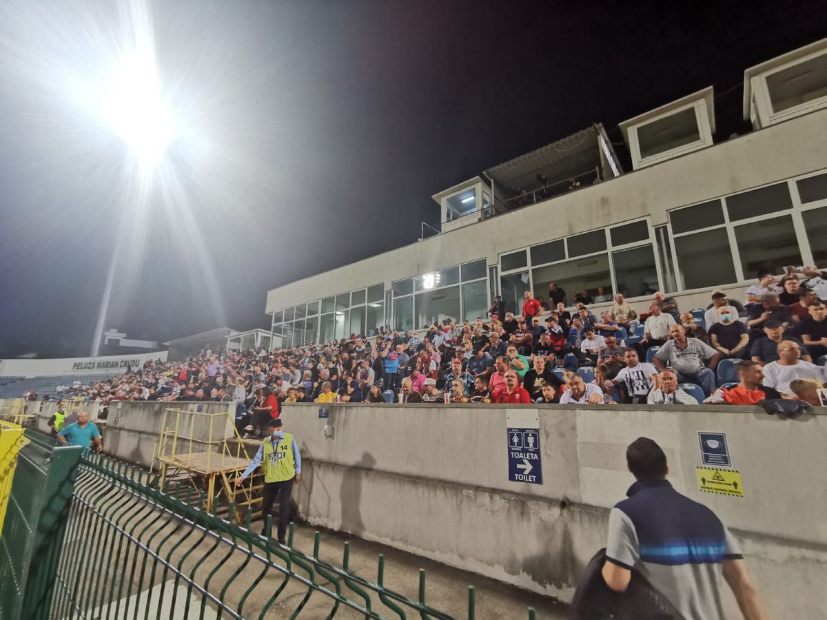 FC Botoșani - Rapid. Imagini tari surprinse în Moldova de fotoreporterul Gazetei