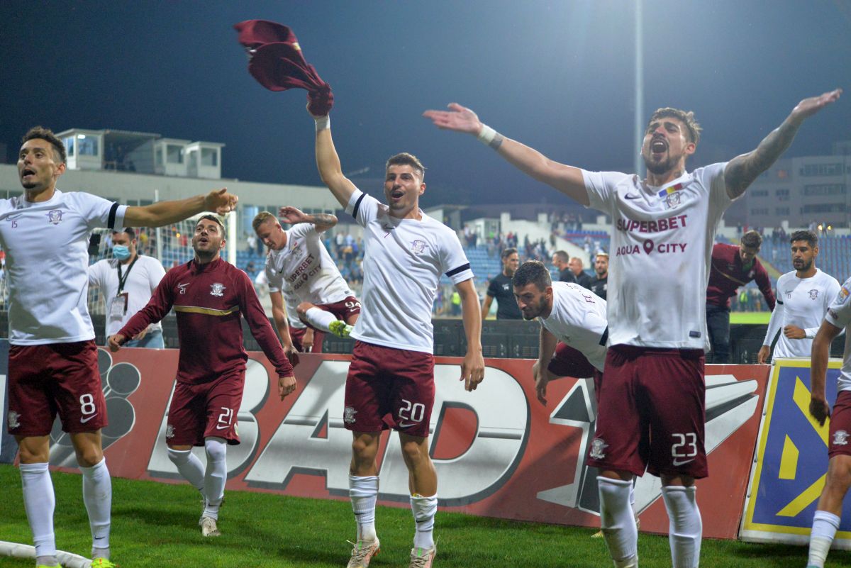 Ce a spus Victor Angelescu despre imaginile cu Mihai Iosif la bustul gol: „Și eu aș ridica chestiunea asta dacă aș fi jurnalist”