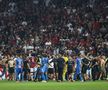Scene halucinante în Nice - Marseille! Jucătorii oaspeților s-au luat la bătaie cu fanii adverși + Antrenorul, ținut de staff și fotbaliști