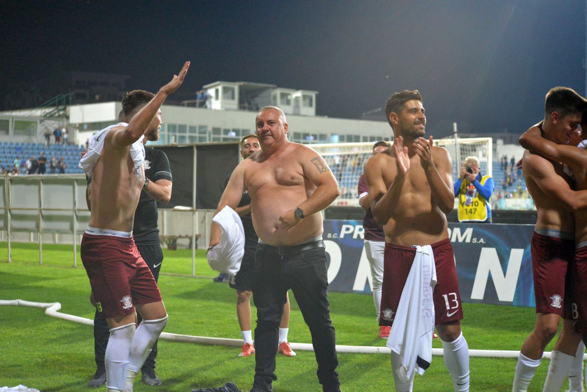 „Hoții, hoții!” » 3 faze controversate în Botoșani - Rapid: două „roșii” neacordate