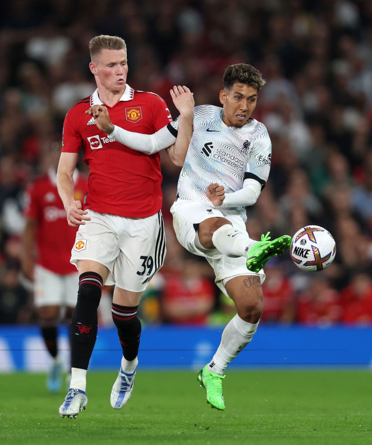 Victorie eroică! United o învinge pe Liverpool, care rămâne fără victorie în primele 3 etape. Milner și Van Dijk s-au certat pe teren!