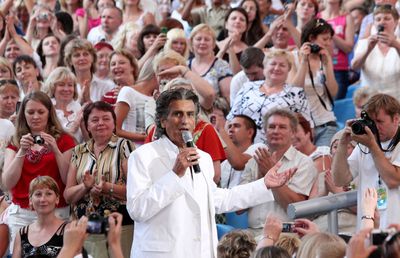 Moartea lui Toto Cutugno a îndurerat și lumea fotbalului italian » Legendarul cântăreț a fost un mare fan al lui Milan