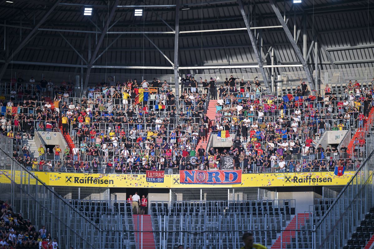 Număr impresionant de fani români la LASK - FCSB » Cum s-au bucurat la gol