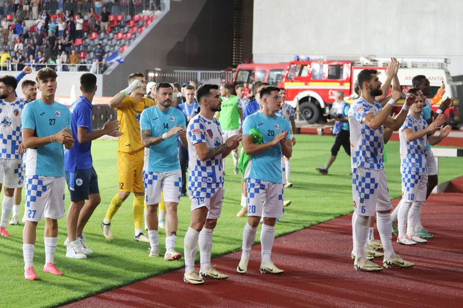 Corvinul are șanse foarte mari să primească dreptul de promovare Veste excelentă pentru clubul din Liga 2! » Dreptul de promovare în Superliga e tot mai aproape