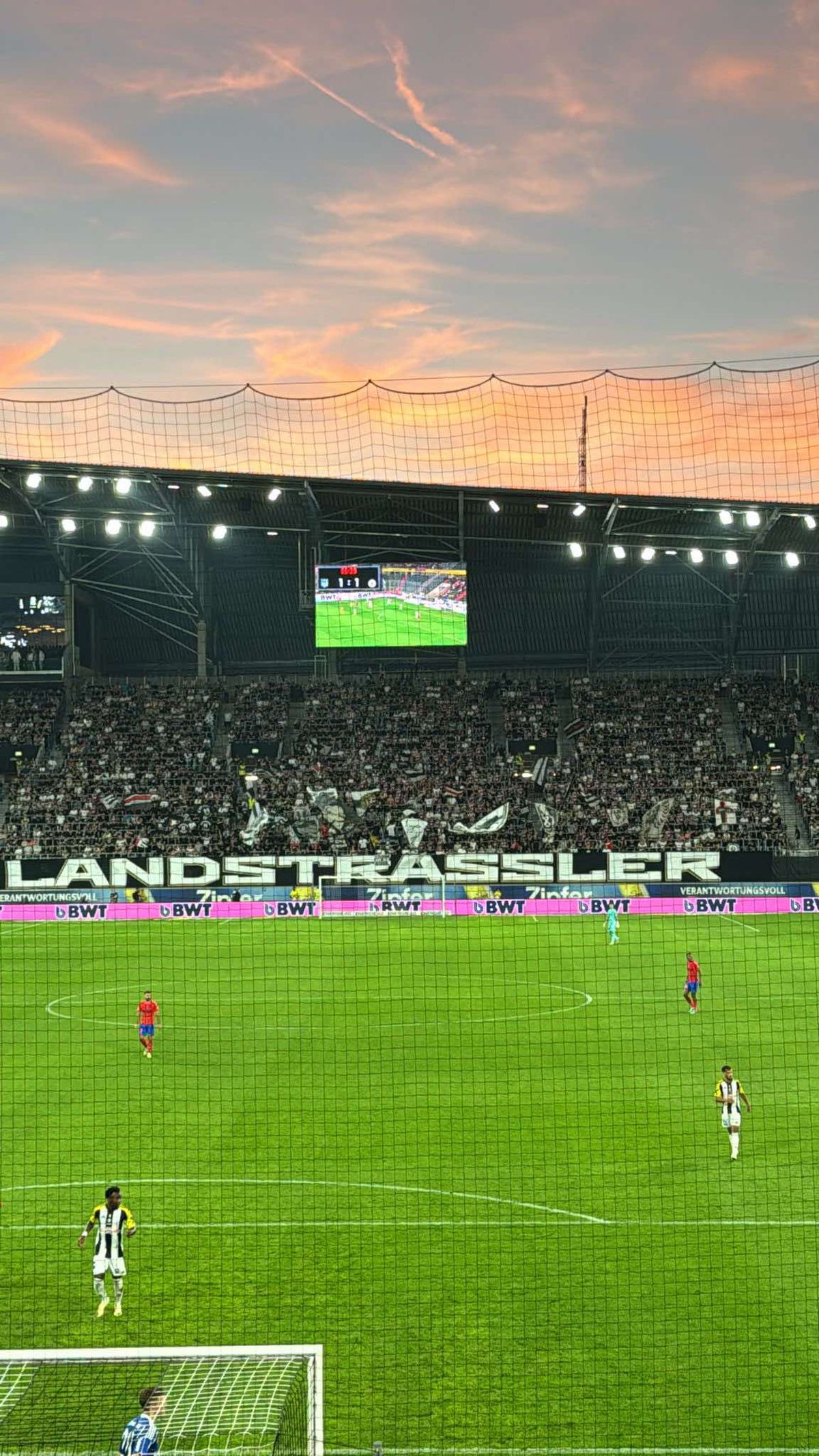 Sportreii FCSB la meciul cu Lask Linz