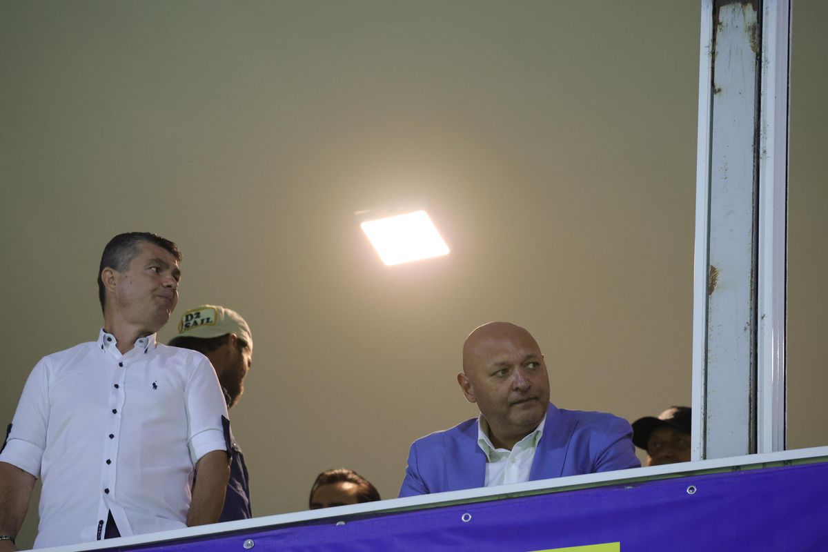 Surpriză! Dan Șucu a împărțit loja cu Gigi Corsicanu' la Metaloglobus - Rapid