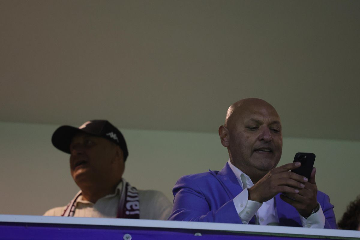 Surpriză! Dan Șucu a împărțit loja cu Gigi Corsicanu' la Metaloglobus - Rapid