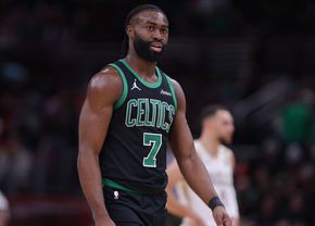 Tatăl unei vedete din NBA a fost arestat și acuzat pentru tentativă de omor, după un conflict în Las Vegas