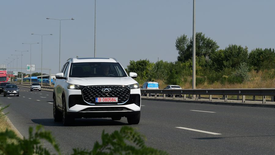 L-am încercat și nu o să crezi ce poate face Chery Tiggo 8 pe șosea! Putere, tehnologie și confort într-un singur SUV