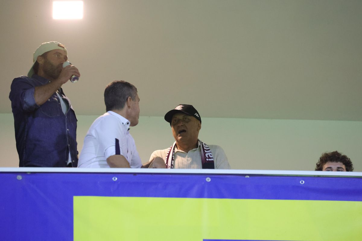 Metaloglobus - Rapid, „ploaie” de personalități la partidă, în frunte cu Dan Șucu