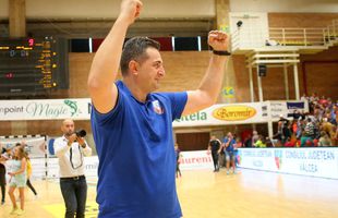 SCM RM. VÂLCEA - CSM BUCUREȘTI 20-19// Florentin Pera, antrenorul momentului în handbalul feminin! Explică victoria cu CSM București: „Poate că alt antrenor era mulțumit cu egalul”