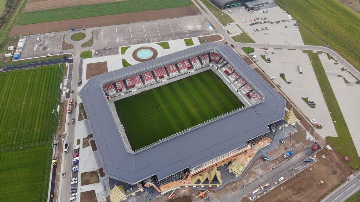 15 imagini spectaculoase cu noul stadion din Liga 1 » Când va fi inaugurat: data și adversarul