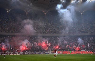 Rapid, sancționată după incidentele de la meciul cu Gaz Metan » Ce amendă usturătoare au primit giuleștenii