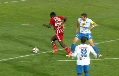Inexplicabil! Farul, dezavantajată clar în meciul cu Sepsi: penalty inventat pentru covăsneni!