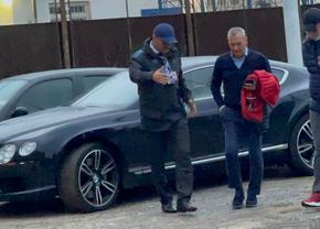 Mircea Rednic, spectator de lux la meciul dintre Hunedoara și FCSB » Ce a răspuns când a fost întrebat de venirea la Dinamo