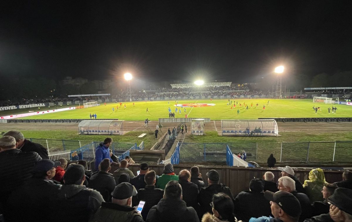 CS Hunedoara - FCSB, în „16-imile” de finală din Cupa României