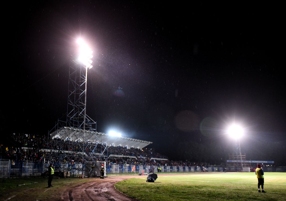 CS Hunedoara - FCSB, în „16-imile” de finală din Cupa României